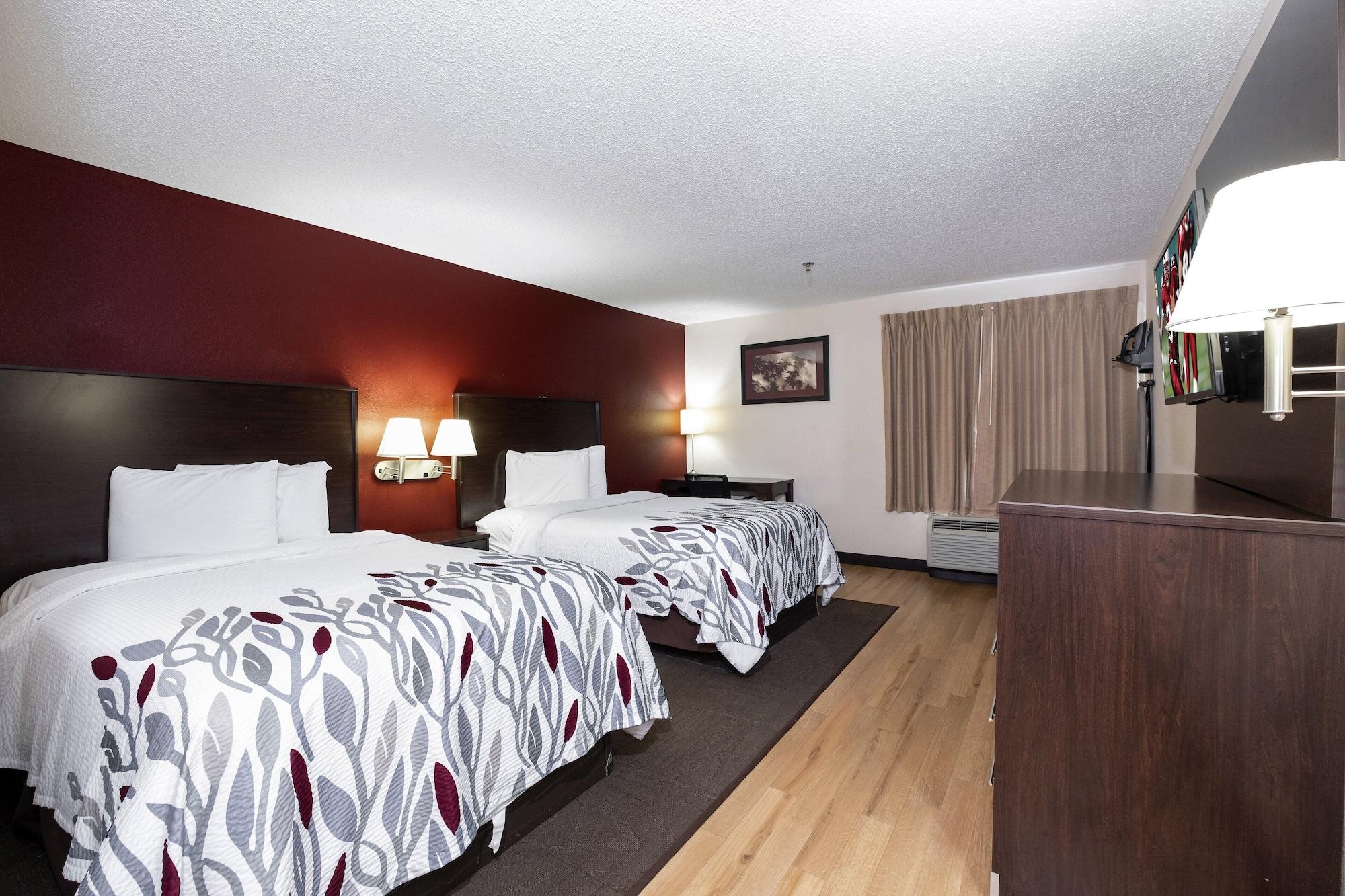 Red Roof Inn & Suites Dover Downtown Экстерьер фото