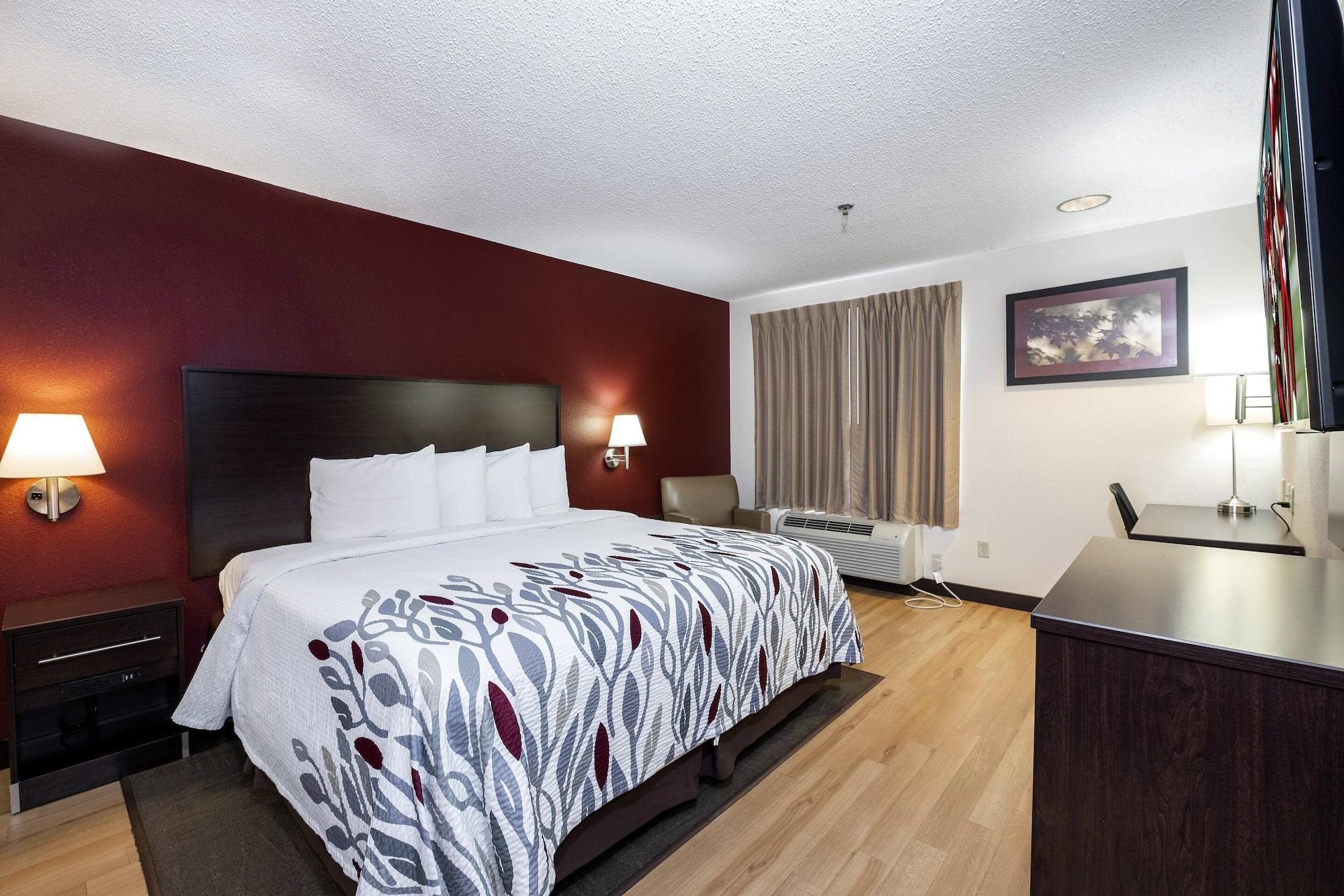 Red Roof Inn & Suites Dover Downtown Экстерьер фото